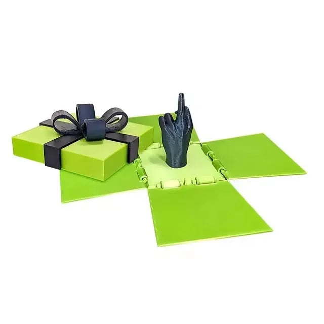 Middle Finger Surprise Gift Box Creative Spoof Hand Gesture Home Office Decor Funny Prank Toy New Year April Fools ' Day Gift