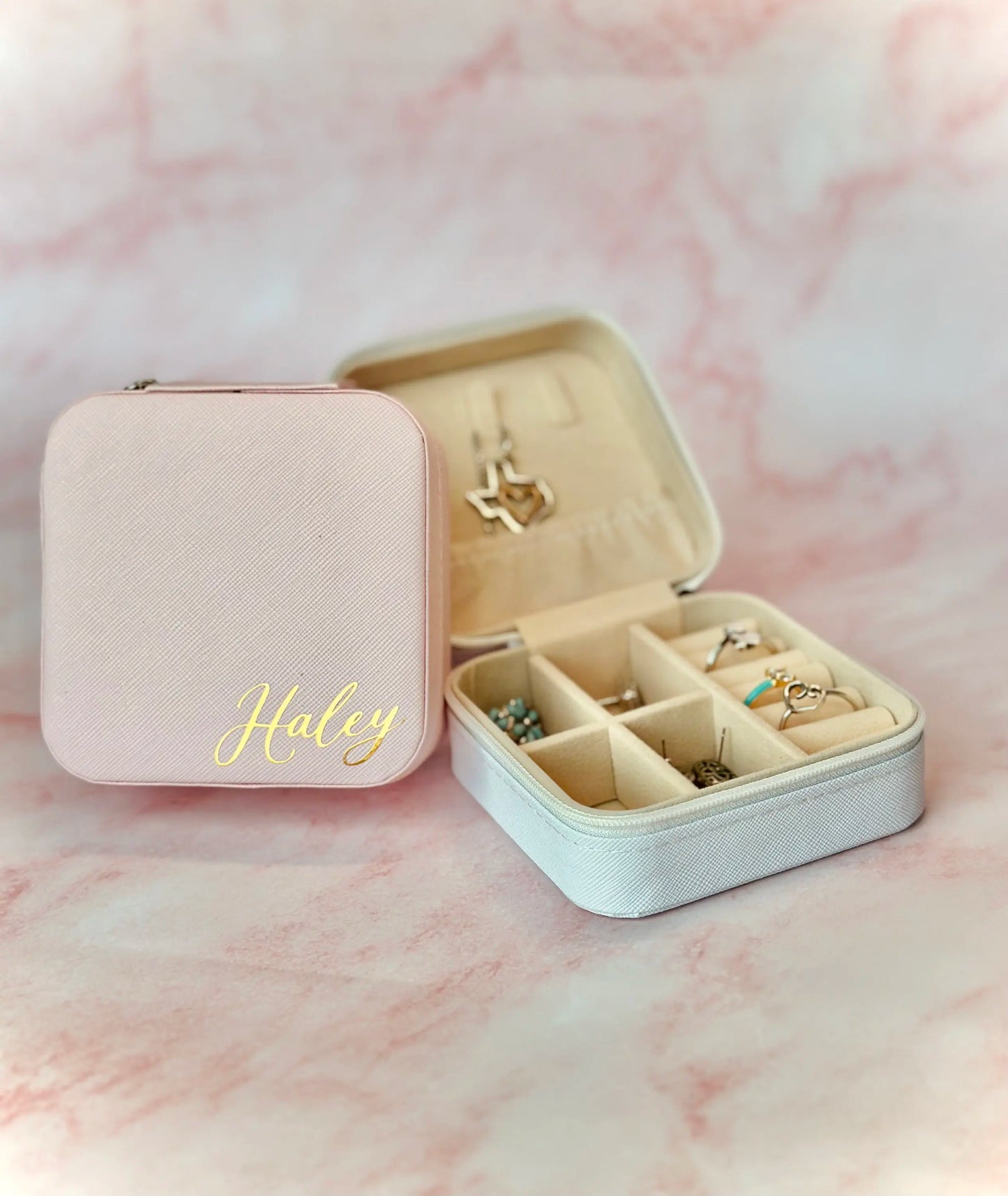 Personalized Bridesmaid Gifts Travel Jewelry Case with Name Customized Gift for Bachelorette Party Gift Birthday Favor For Her