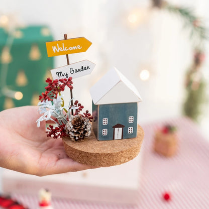 Christmas Tabletop Decorations Winter Wooden House with Mini Artificial Trees Sign Home Room Living Room Decorations Ornaments
