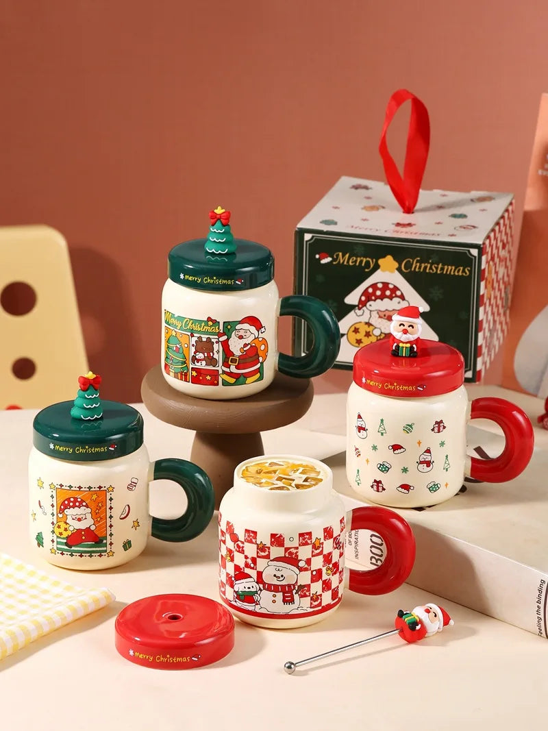 Christmas gifts: Ceramic cups with LIDS, spoons, cartoon mugs, high appearance level, creative New Year gifts and souvenirs