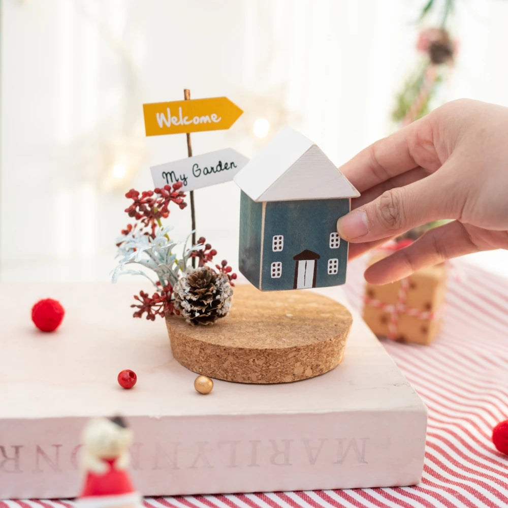 Christmas Tabletop Decorations Winter Wooden House with Mini Artificial Trees Sign Home Room Living Room Decorations Ornaments