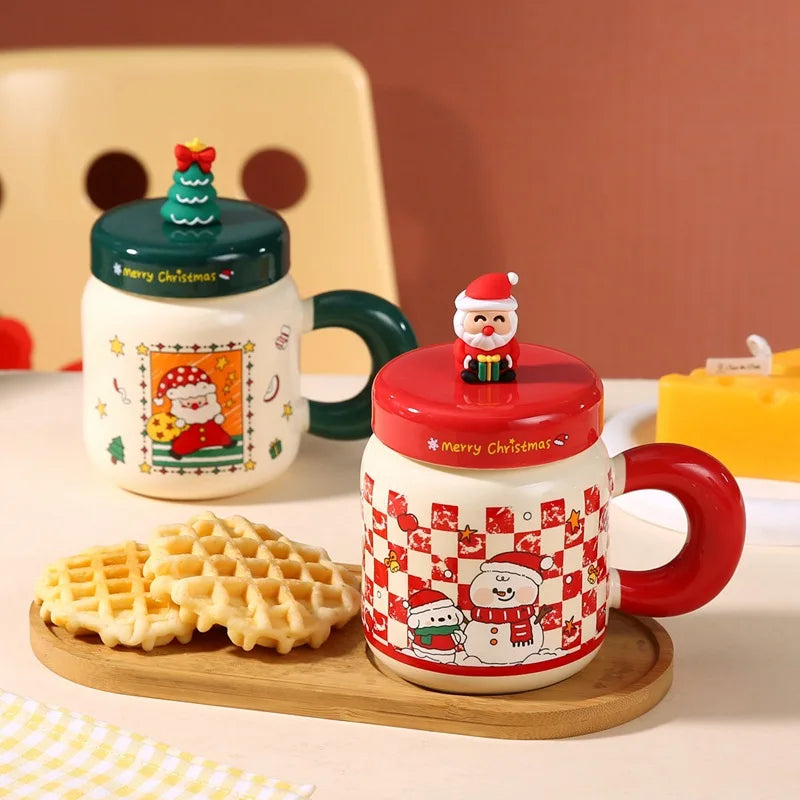 New Christmas gifts: Ceramic cups with LIDS, spoons, cartoon mugs, high appearance level, creative New Year gifts and souvenirs