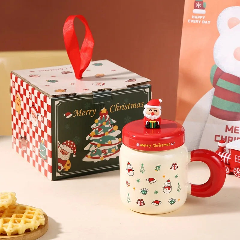 New Christmas gifts: Ceramic cups with LIDS, spoons, cartoon mugs, high appearance level, creative New Year gifts and souvenirs