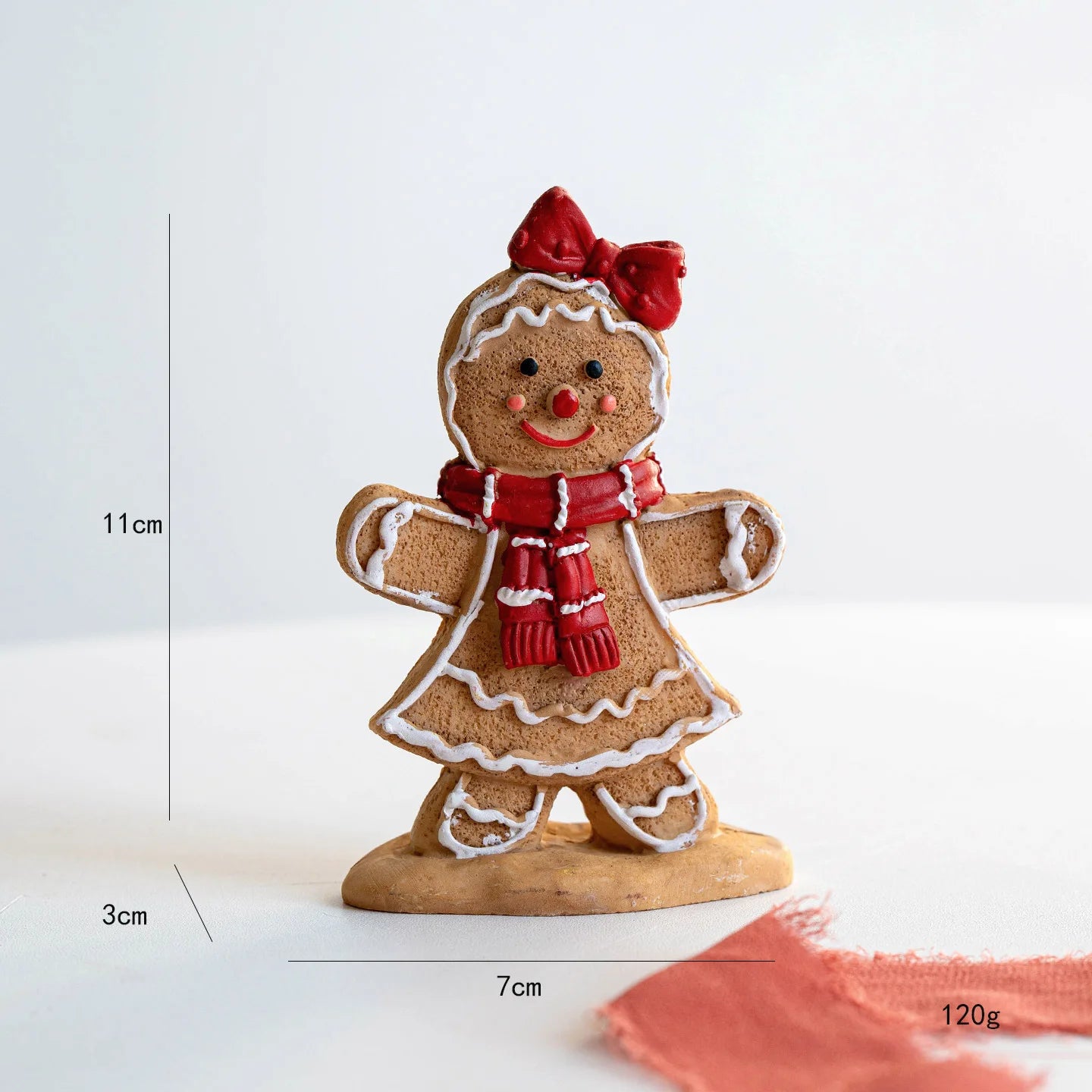 Christmas Tree Figurine Resin Tabletop Xmas Tree Statue Desktop Ornament for Home Living Room Christmas Party Decoration