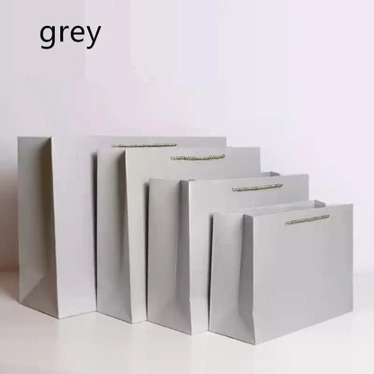 Gift Bags for Logo customization or Price difference for express delivery of goodsis not include the cost of the bag ﻿