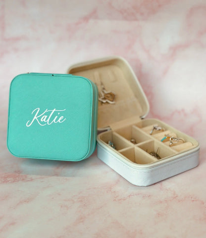 Personalized Bridesmaid Gifts Travel Jewelry Case with Name Customized Gift for Bachelorette Party Gift Birthday Favor For Her