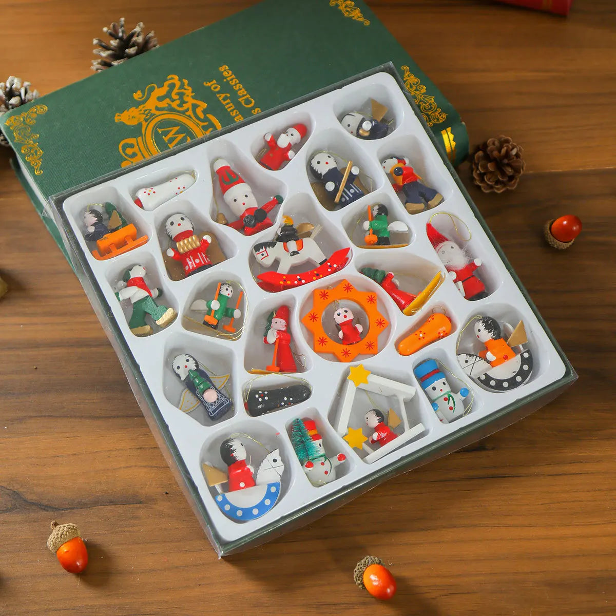 Christmas Tree Decoration,Set of Wooden Hanging Ornaments,Small Pendant,Gift Box,Window Props Ornaments,Christmas Decorations