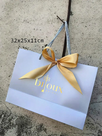 Gift Bags for Logo customization or Price difference for express delivery of goodsis not include the cost of the bag ﻿