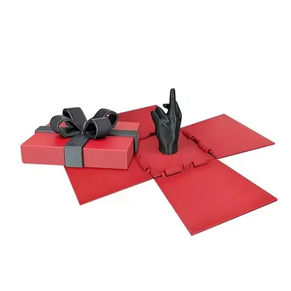 Middle Finger Surprise Gift Box Creative Spoof Hand Gesture Home Office Decor Funny Prank Toy New Year April Fools ' Day Gift