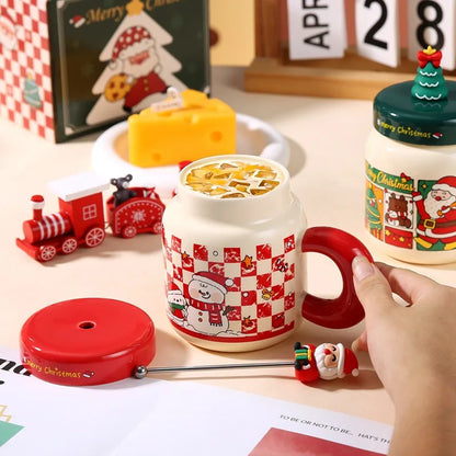New Christmas gifts: Ceramic cups with LIDS, spoons, cartoon mugs, high appearance level, creative New Year gifts and souvenirs