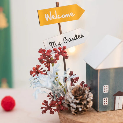 Christmas Tabletop Decorations Winter Wooden House with Mini Artificial Trees Sign Home Room Living Room Decorations Ornaments