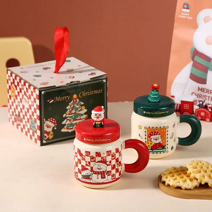 Christmas gifts: Ceramic cups with LIDS, spoons, cartoon mugs, high appearance level, creative New Year gifts and souvenirs